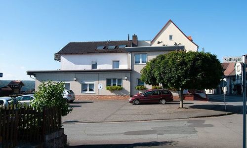 Außenansicht Hotel zur Post am Twistesee